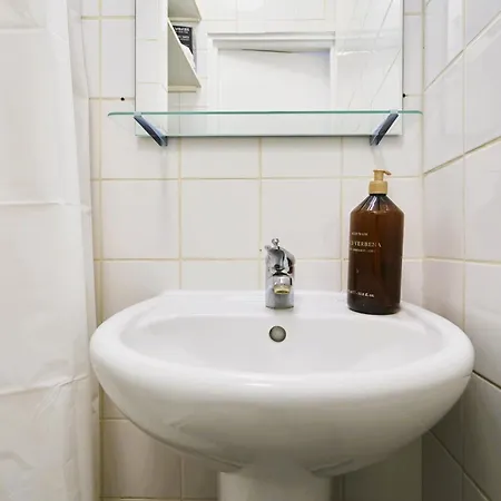 A Pied Ou Metro Appartement