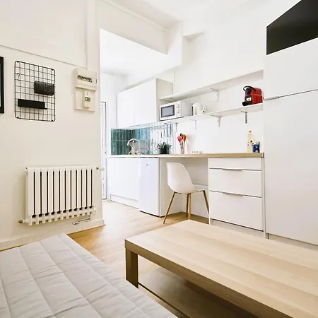 A Pied Ou Metro Appartement *